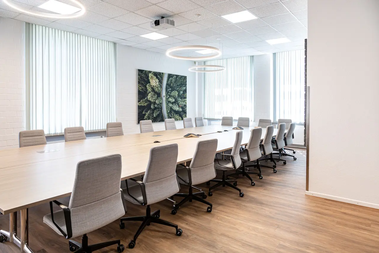 henry_foelschow_bueroeinrichtung_glasnetz_saal_konferenz_hamburg-59